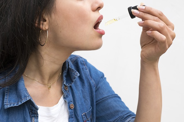 cbd-oil-5358400_640.jpg